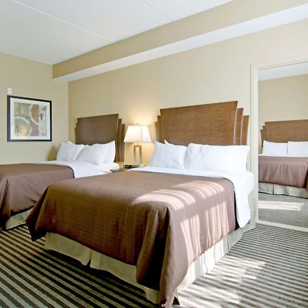 Best Western Plus Barrie Δωμάτιο φωτογραφία
